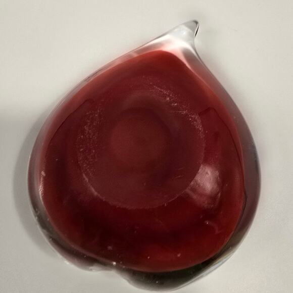 Red Heart Glass Paperweight with Iris Flowers and Gold 4" EUC‎ - Picture 6 of 9